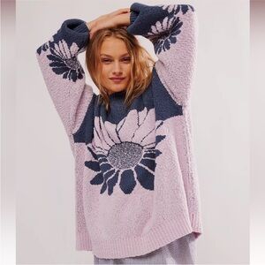 NWT! 🌟Free People In Bloom Flower Sweater🌟. Blue Lilac Combo. Size X-Small.